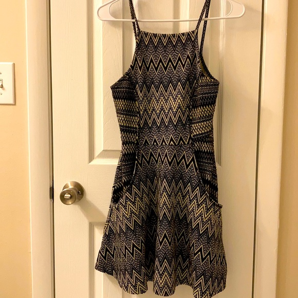 Topshop Dresses & Skirts - 5/$25 Topshop sweater dress, size 6
